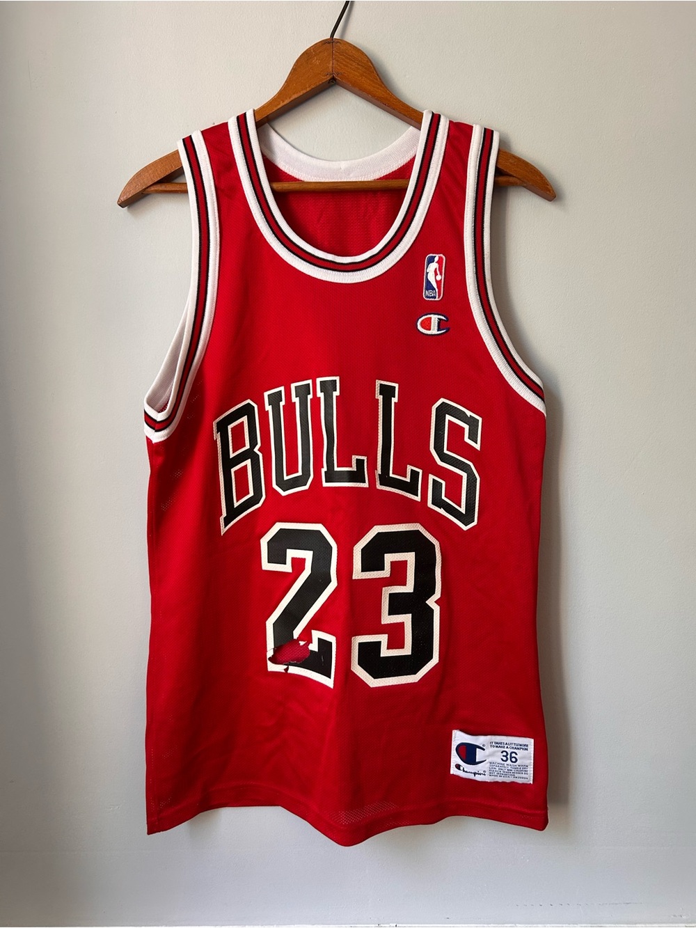 VINTAGE CHAMPION 90’s Michael Jordan #23 Chicago Bulls Jersey Men’s Size 36